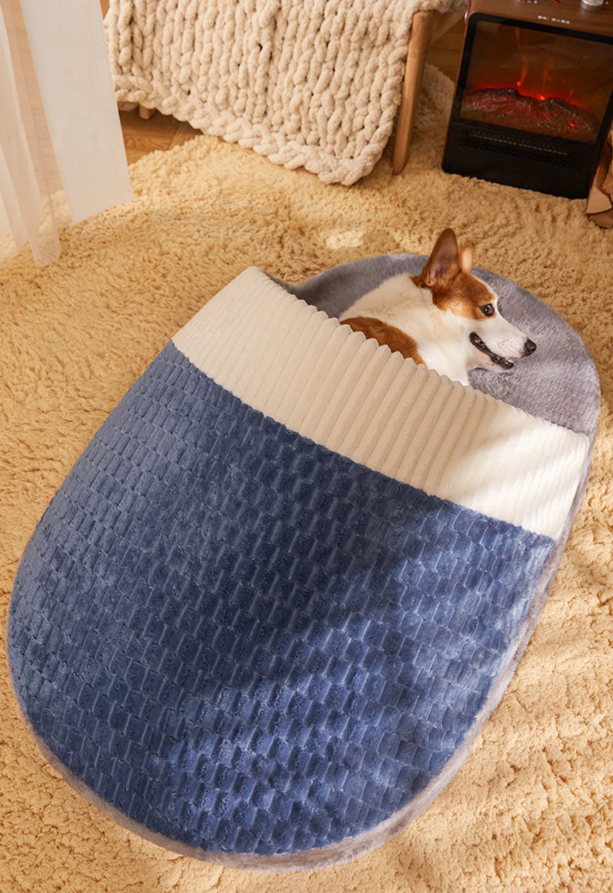 Slipper bed for dogs and cats